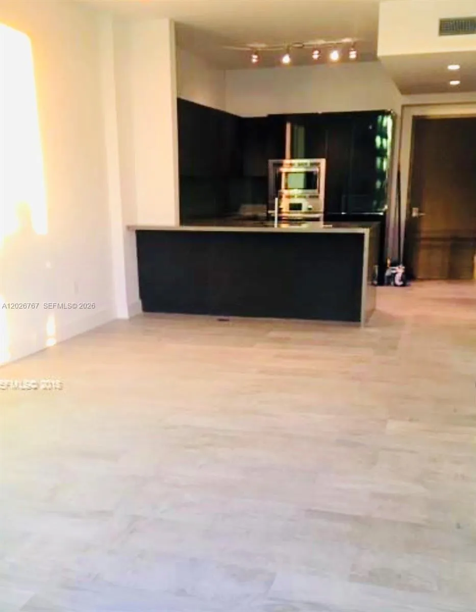 1080 Brickell Ave # 1703, Miami FL 33131