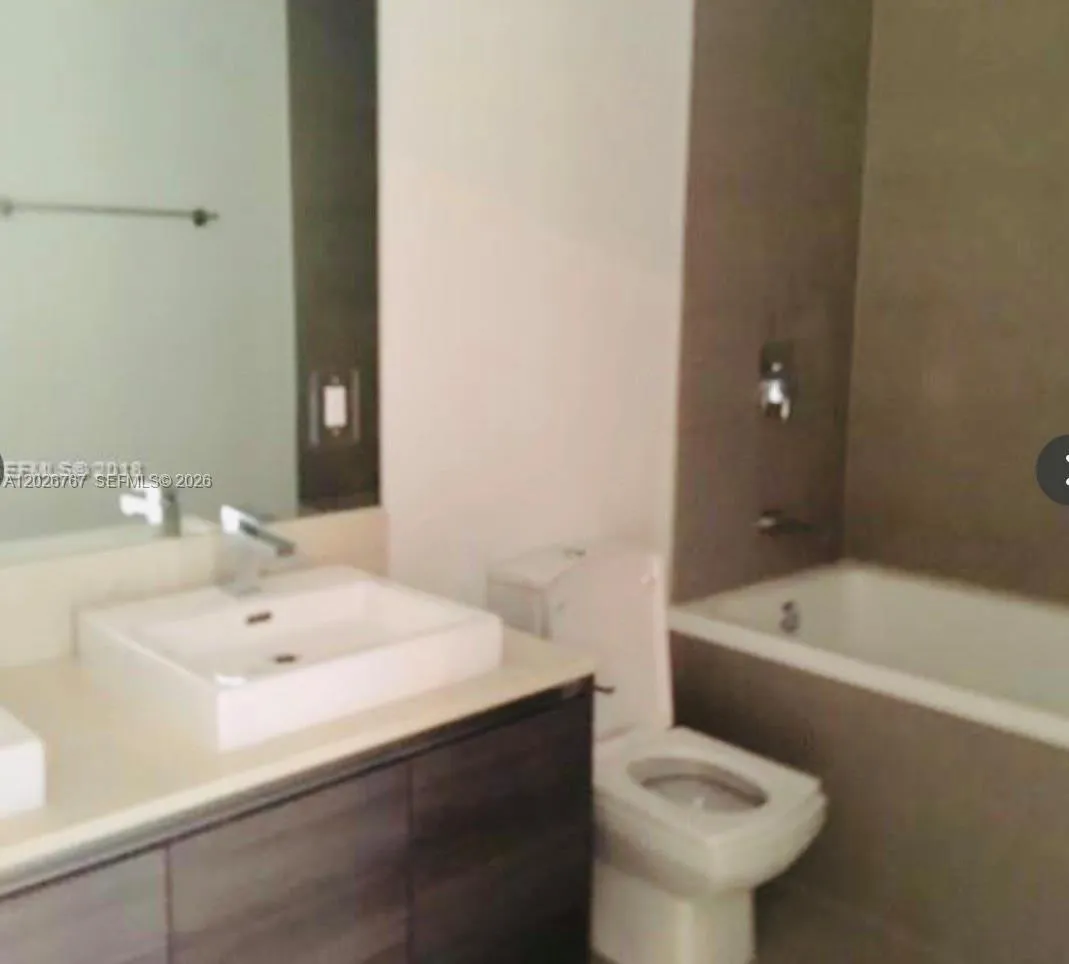 1080 Brickell Ave # 1703, Miami FL 33131