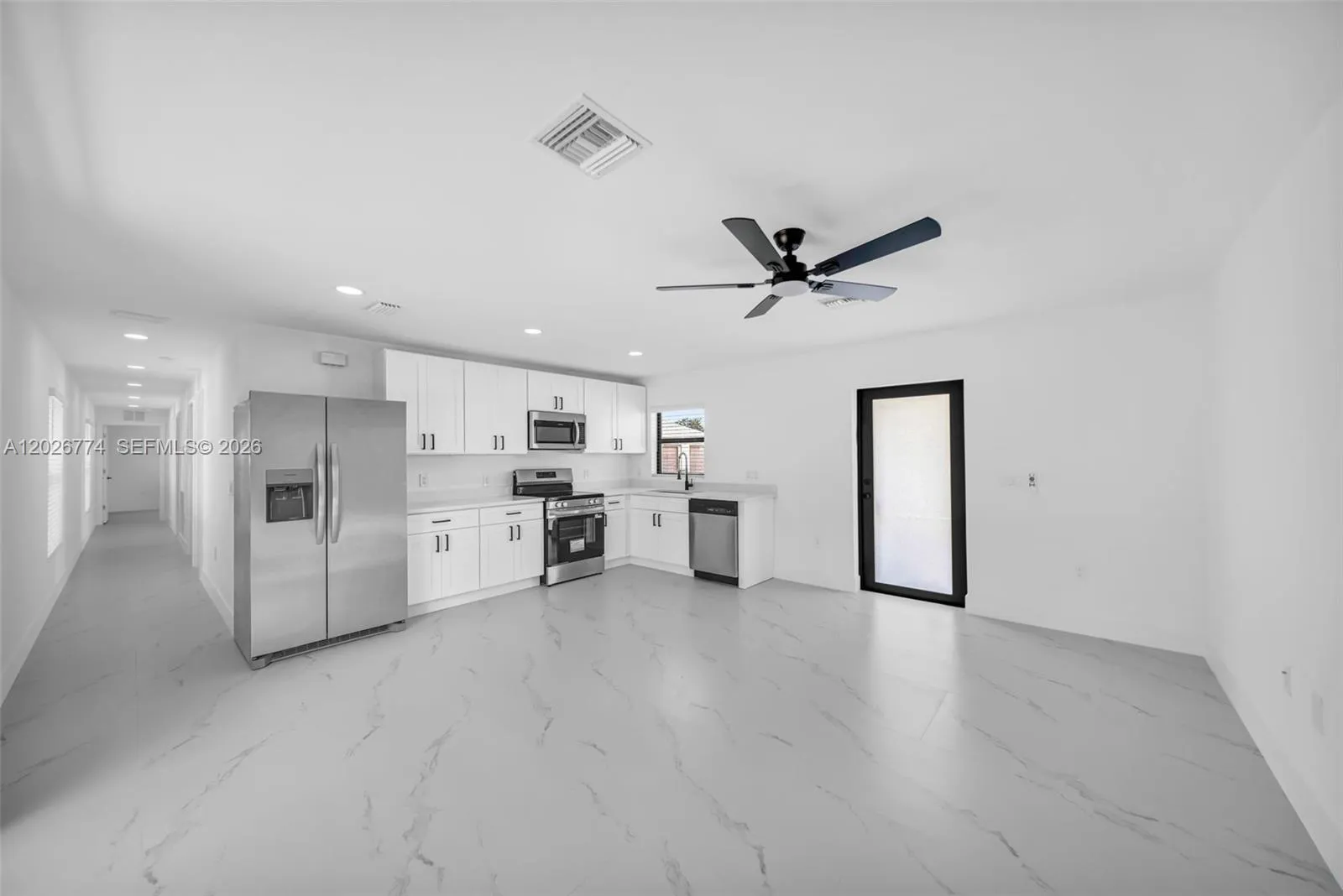4984 Fairway Ct # 4984, Lehigh Acres FL 33171