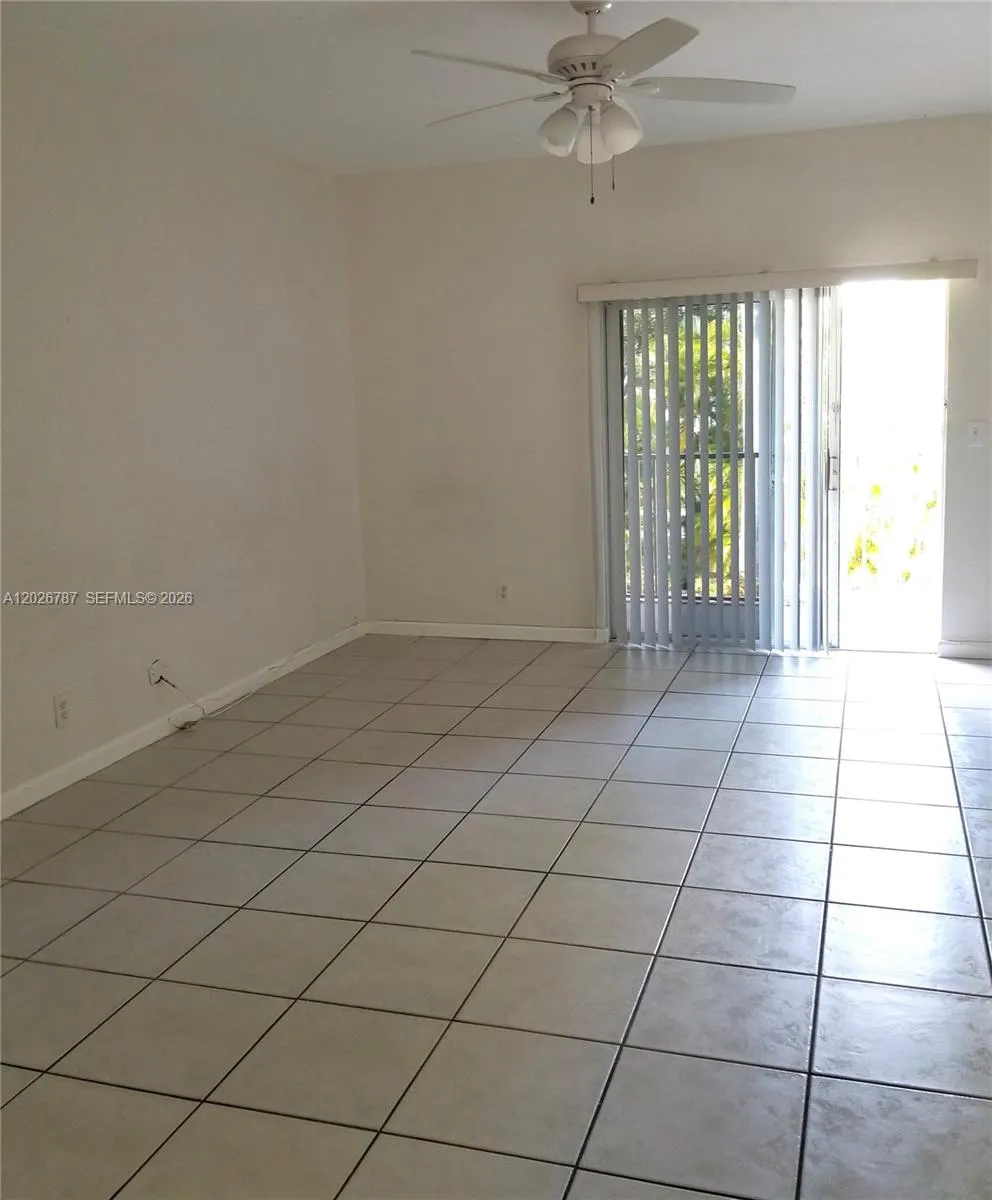 4812 Washington St # 7, Hollywood FL 33021