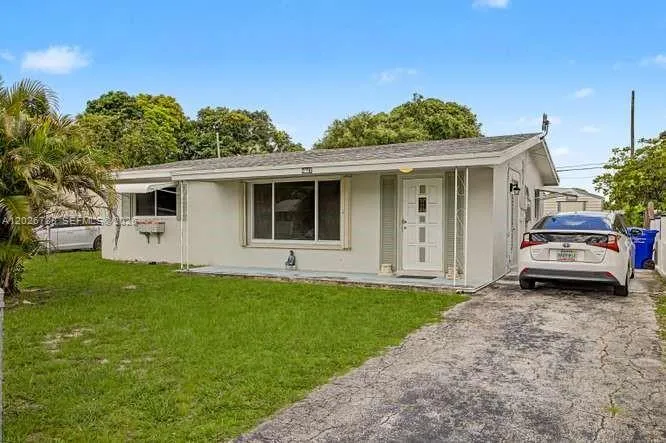 2000 N 58th Ave, Hollywood FL 33021