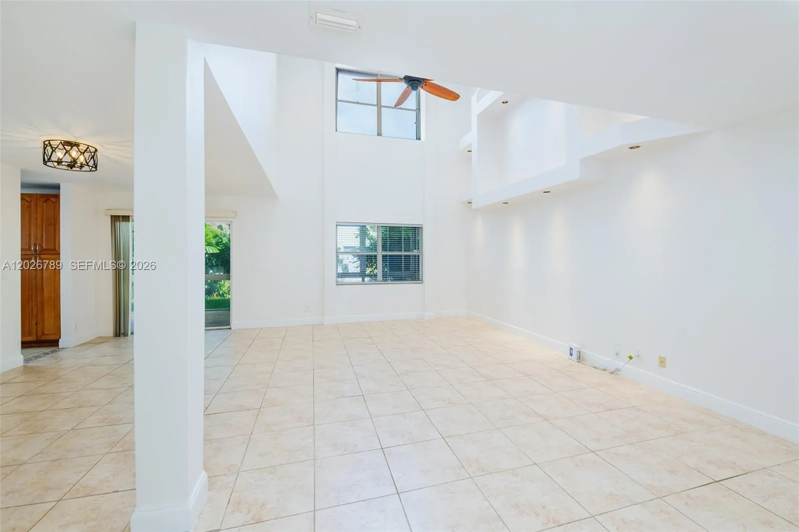 305 S Ketch Dr, Sunrise FL 33326