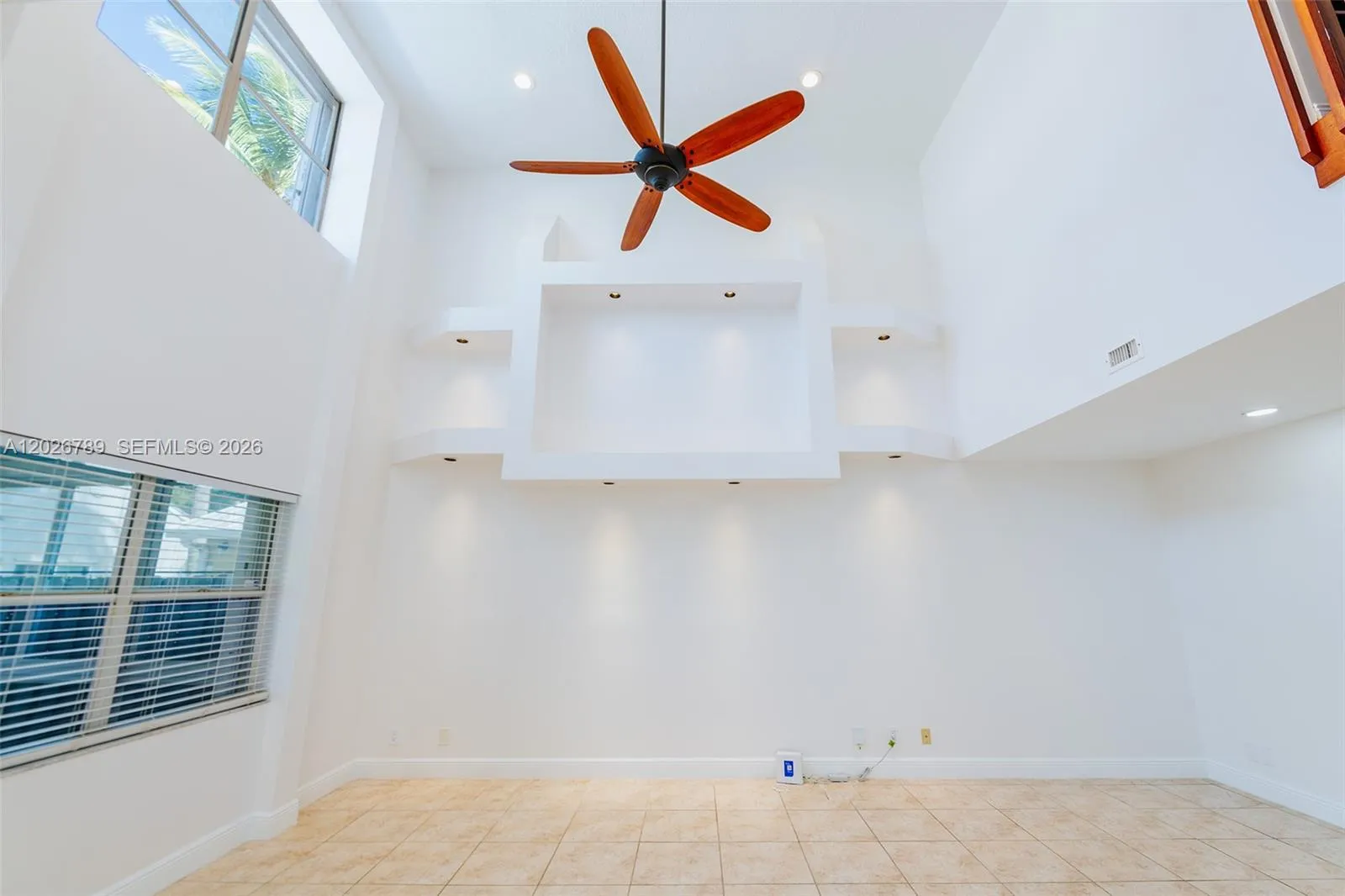 305 S Ketch Dr, Sunrise FL 33326