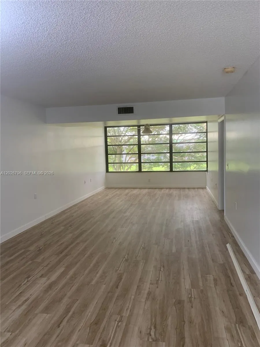 1705 Whitehall Dr # 304, Davie FL 33324
