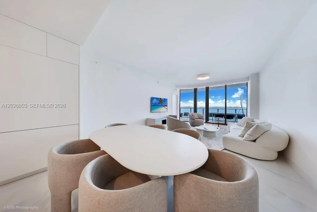 700 NE 24 St # 1403, Miami FL 33137