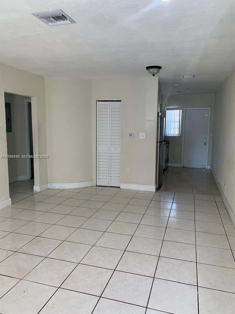 1393 NW 53rd St # 0, Miami FL 33142
