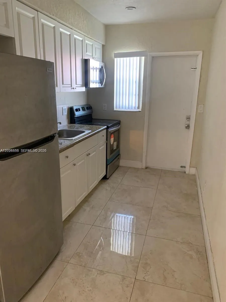 1393 NW 53rd St # 0, Miami FL 33142