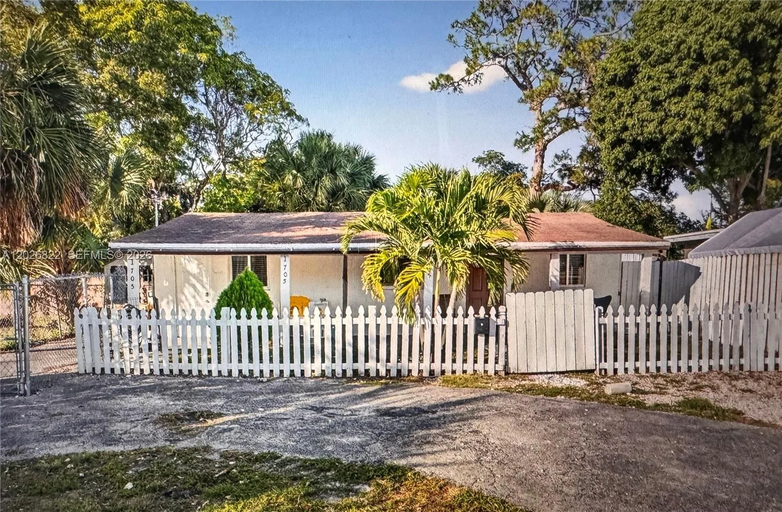 1705 Davie Blvd, Fort Lauderdale FL 33312