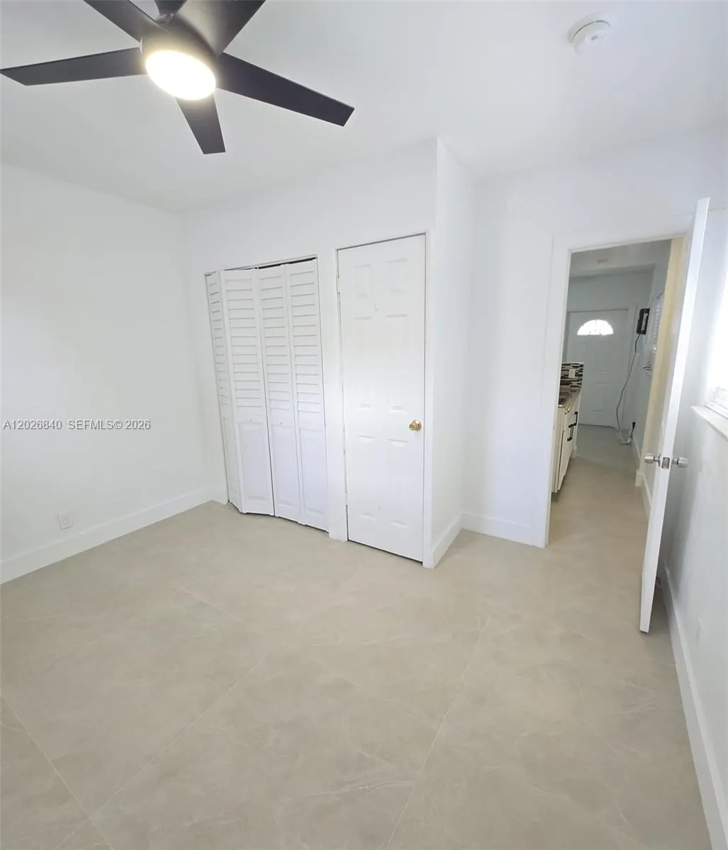 4130 SW 19th St # 3, West Park FL 33023