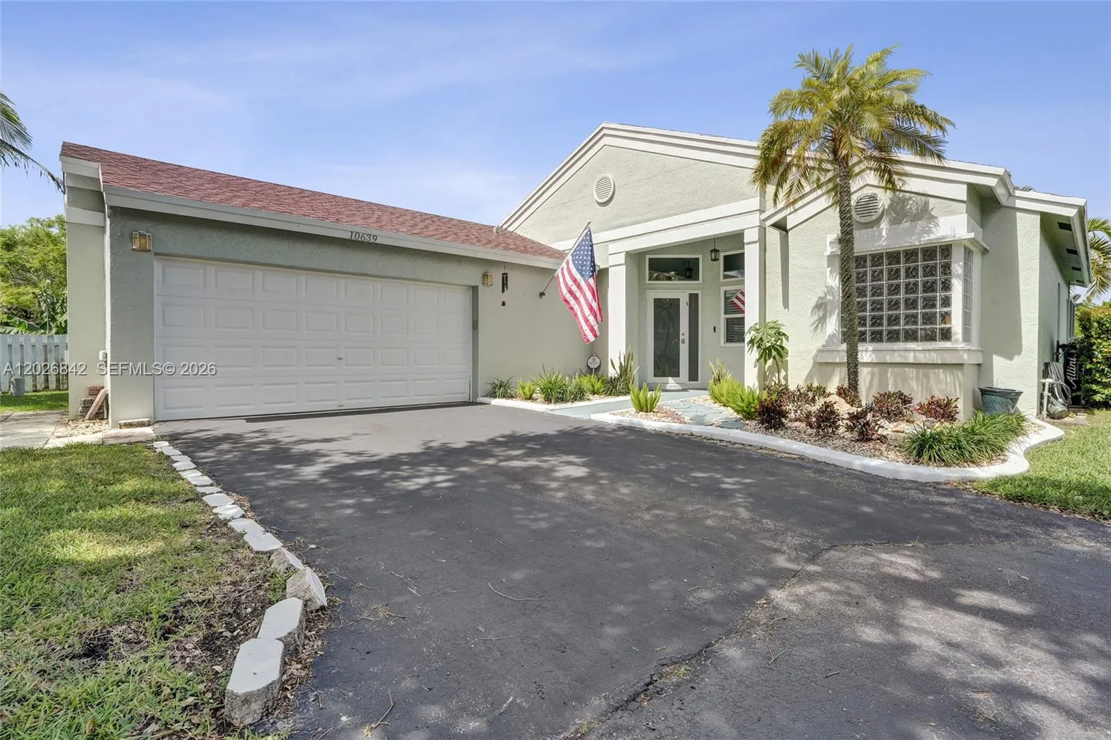 10639 Lago Welleby Dr, Sunrise FL 33351