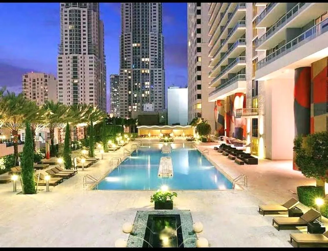 50 Biscayne Blvd # 3303, Miami FL 33132