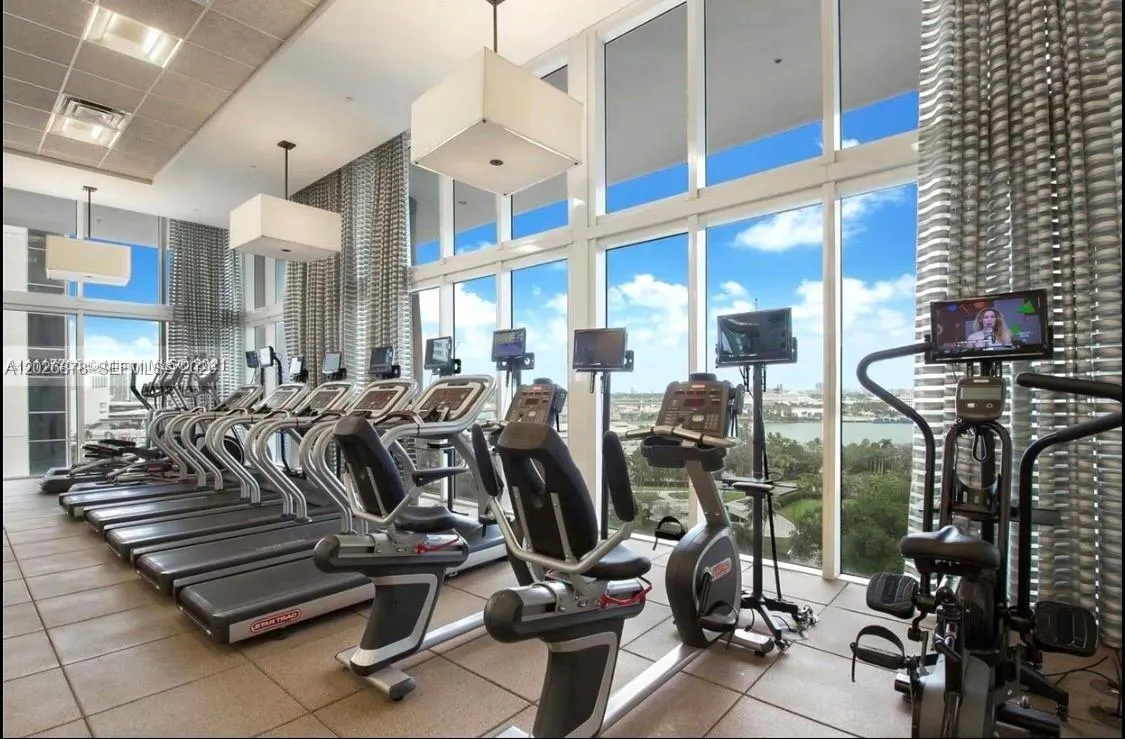 50 Biscayne Blvd # 3303, Miami FL 33132