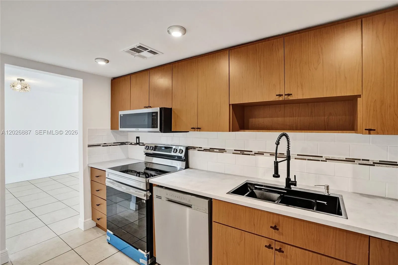 1800 Sans Souci Blvd # 435, North Miami FL 33181