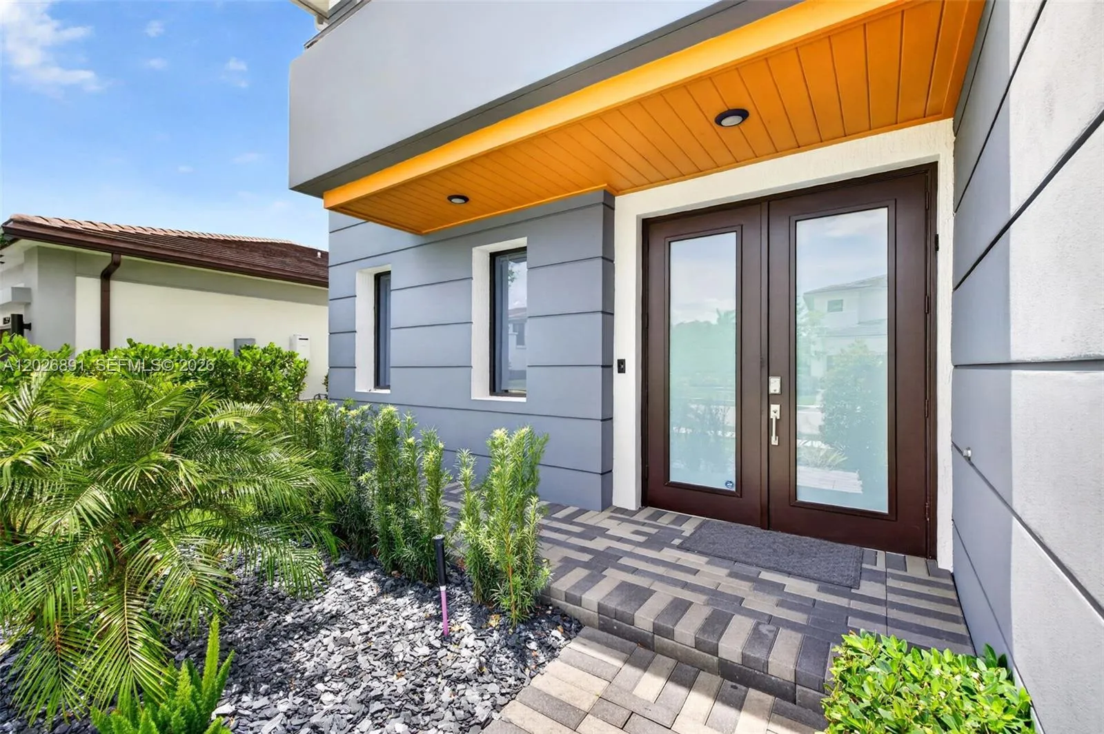 10566 N Lago Vista Cir, Parkland FL 33076