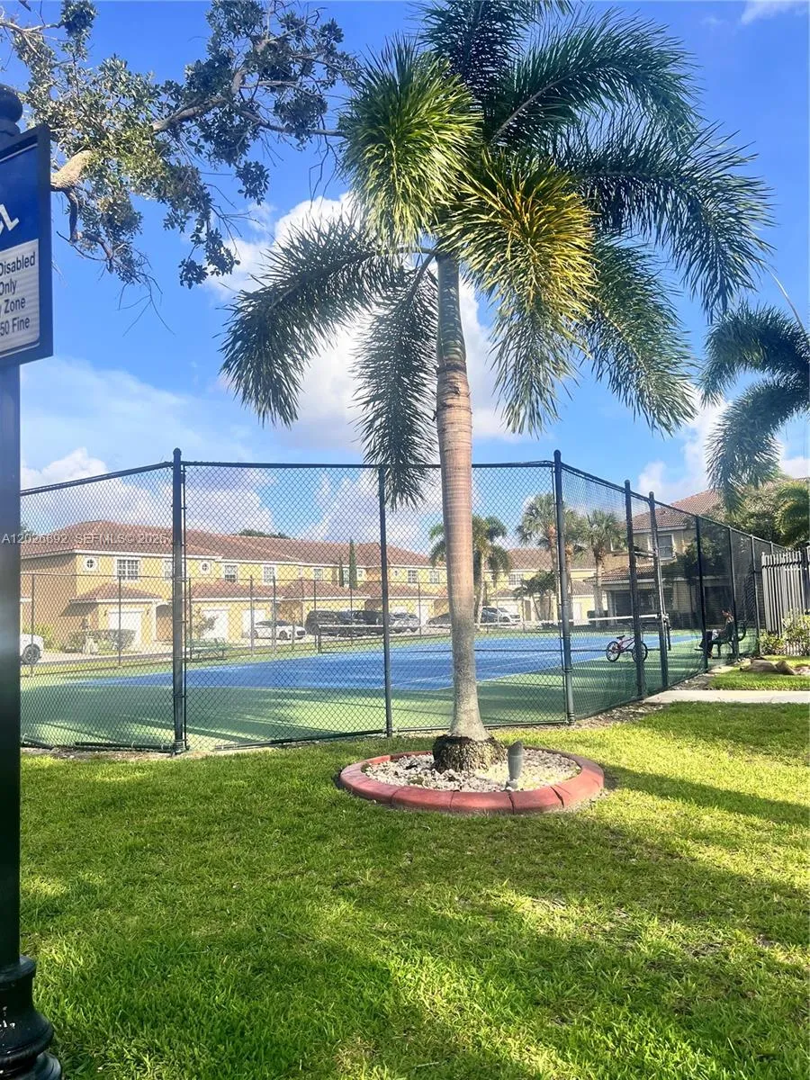 12037 SW 5th Ct, Pembroke Pines FL 33025