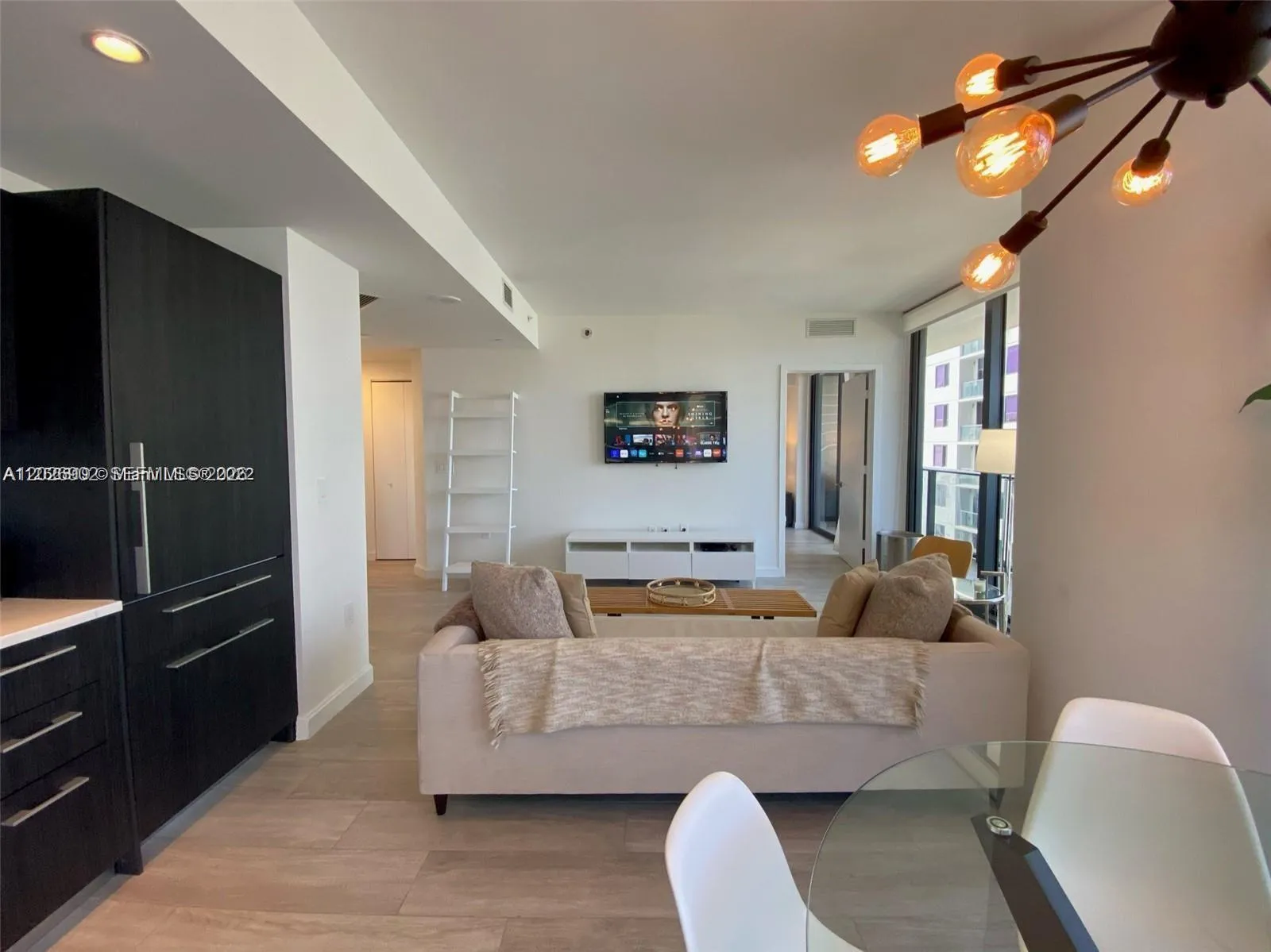 55 SW 9th St # 3001, Miami FL 33130