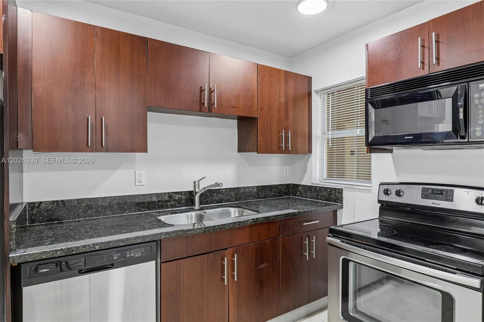 4147 Stirling Rd # 504, Dania Beach FL 33314