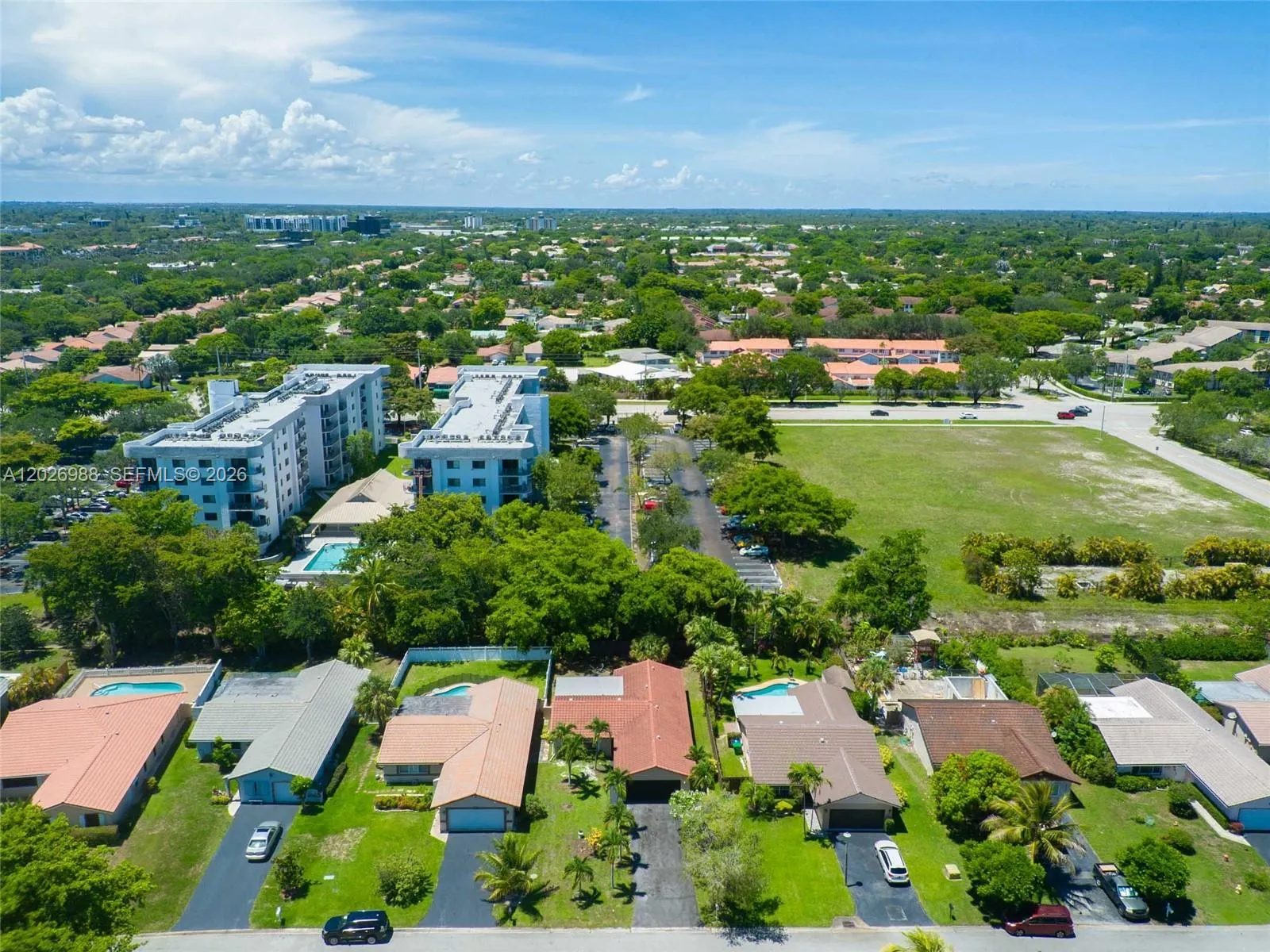 9039 NW 21st Ct, Coral Springs FL 33071