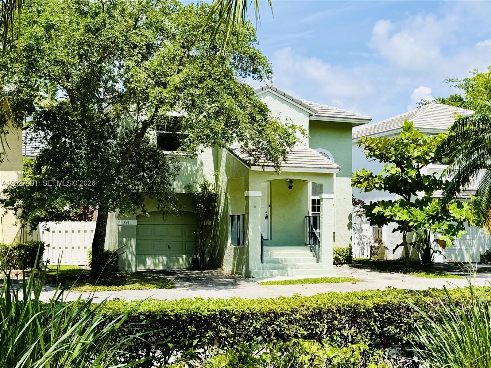 841 NW 98th Ave, Plantation FL 33324