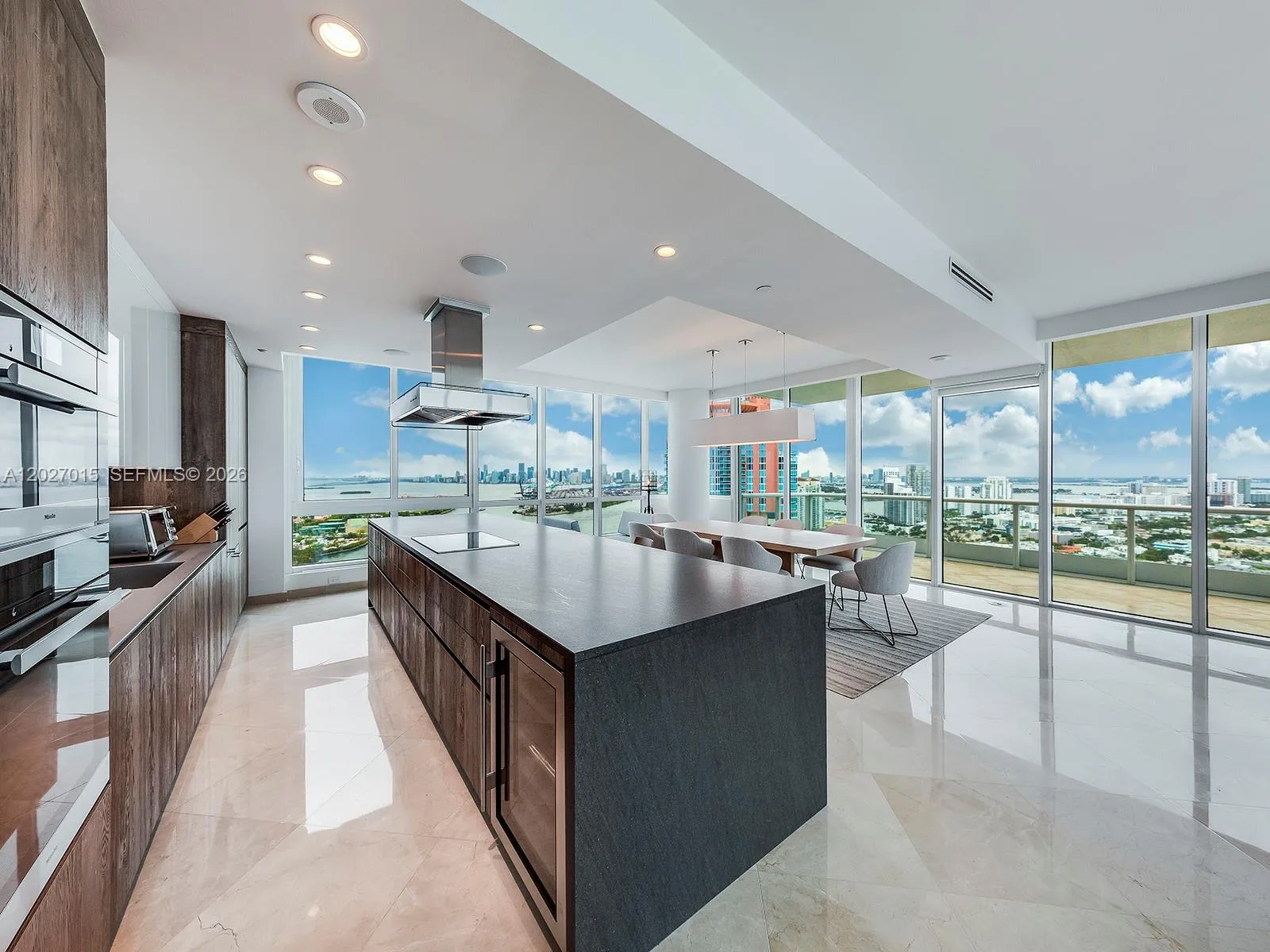100 S Pointe Dr # 3407, Miami Beach FL 33139
