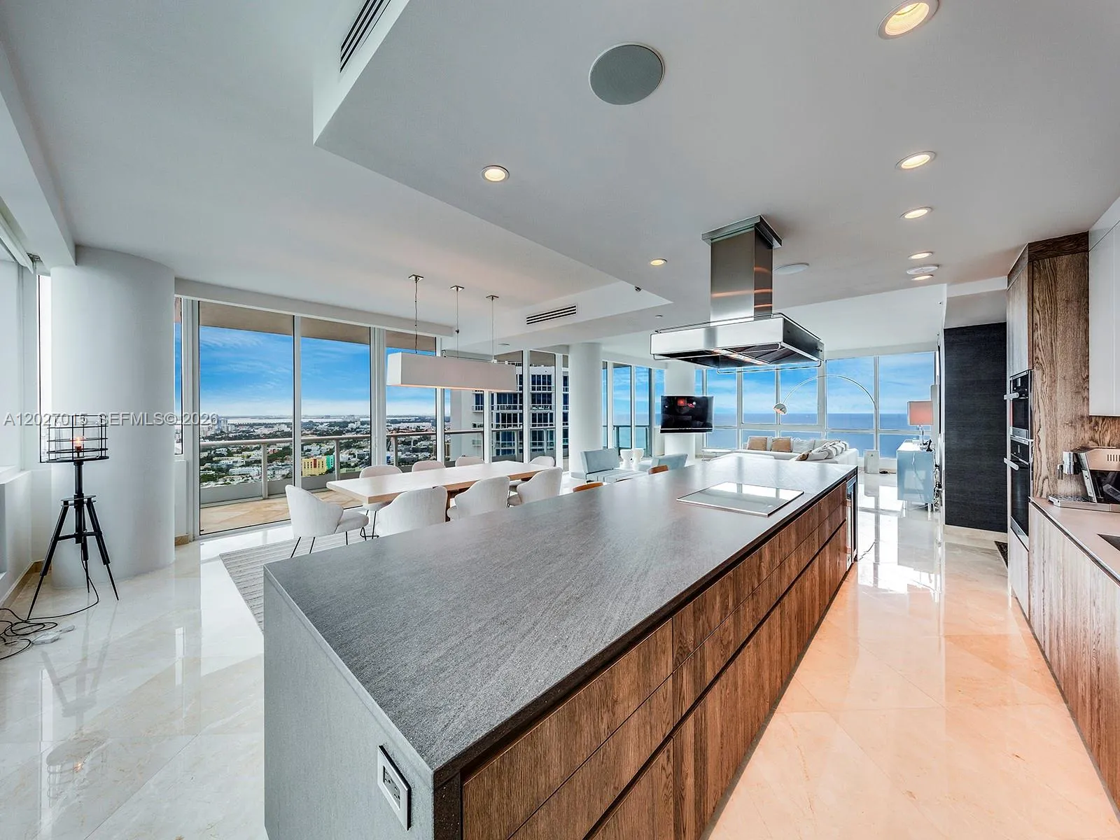 100 S Pointe Dr # 3407, Miami Beach FL 33139