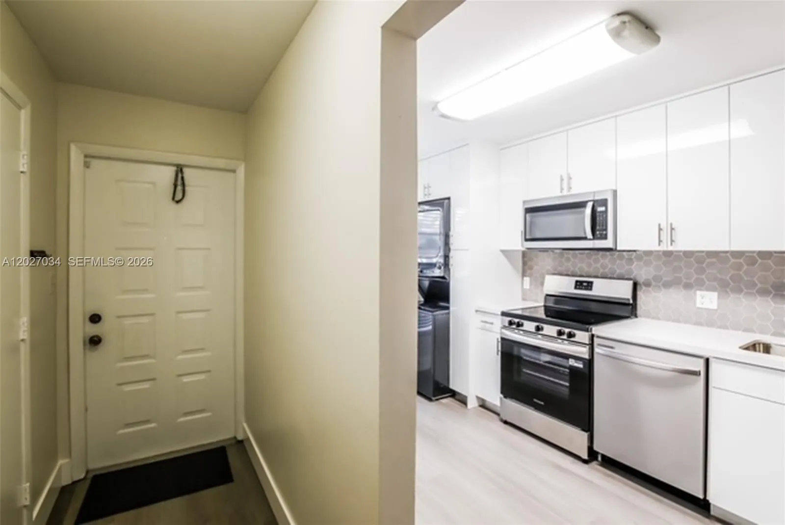9732 NW 15th St # 306, Pembroke Pines FL 33024