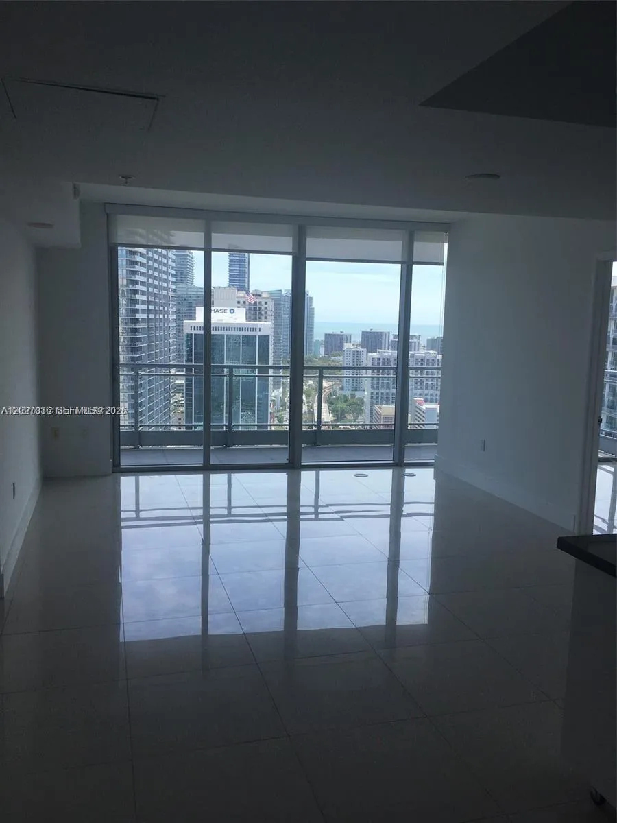 92 SW 3rd St # 3404, Miami FL 33130