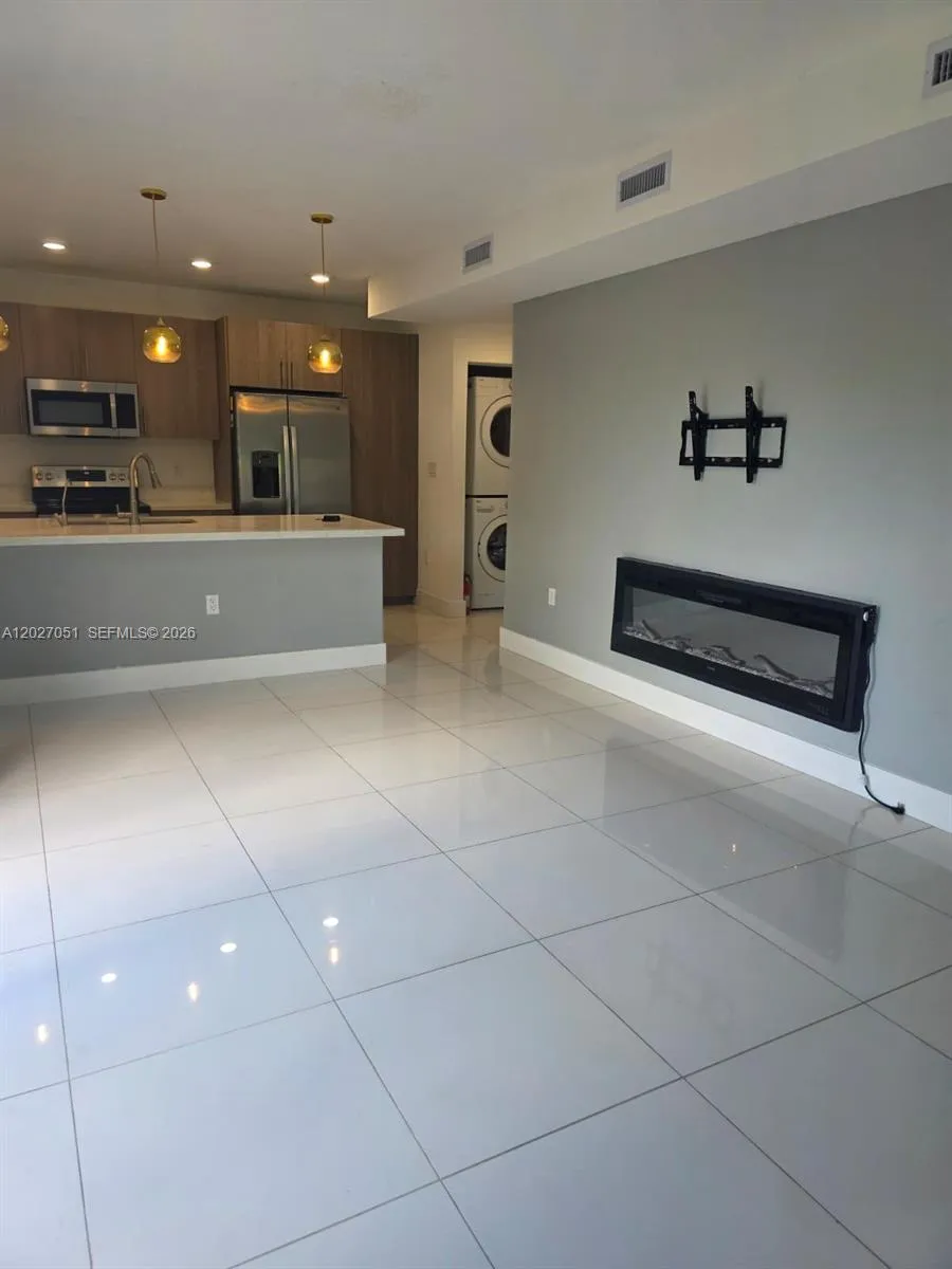 206 NW 11th Ct # 206, Florida City FL 33034