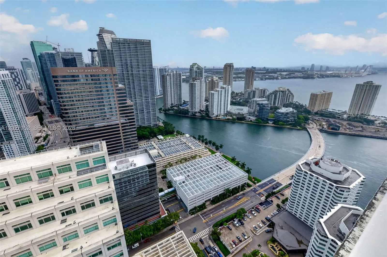 950 Brickell Bay Dr # 4504, Miami FL 33131