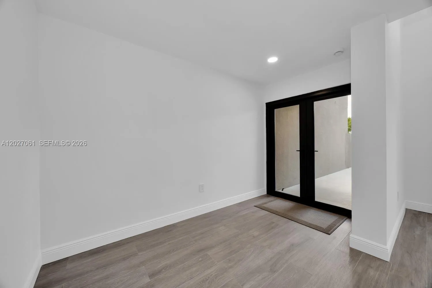 6661 SW 72nd St # 35, South Miami FL 33143