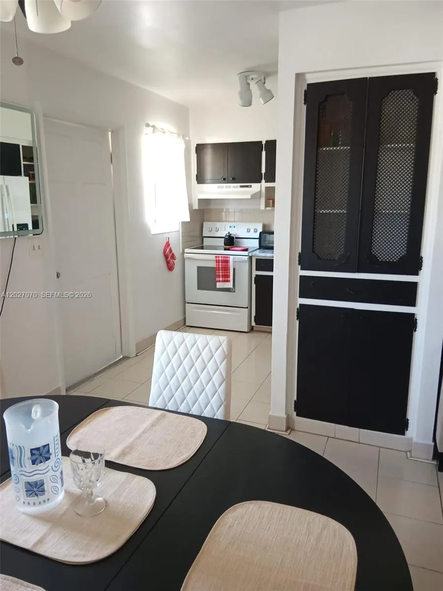 1401 Grant St # 23, Hollywood FL 33020