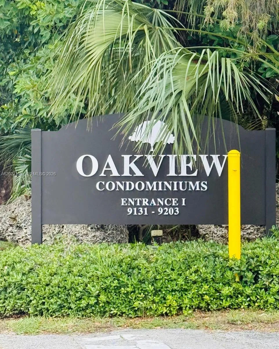 9179 Fontainebleau Blvd # 9, Miami FL 33172