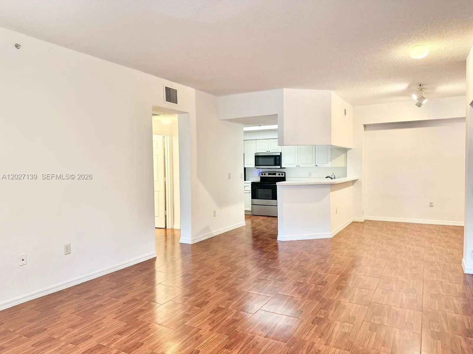 3022 Alcazar Pl # 101, Palm Beach Gardens FL 33410