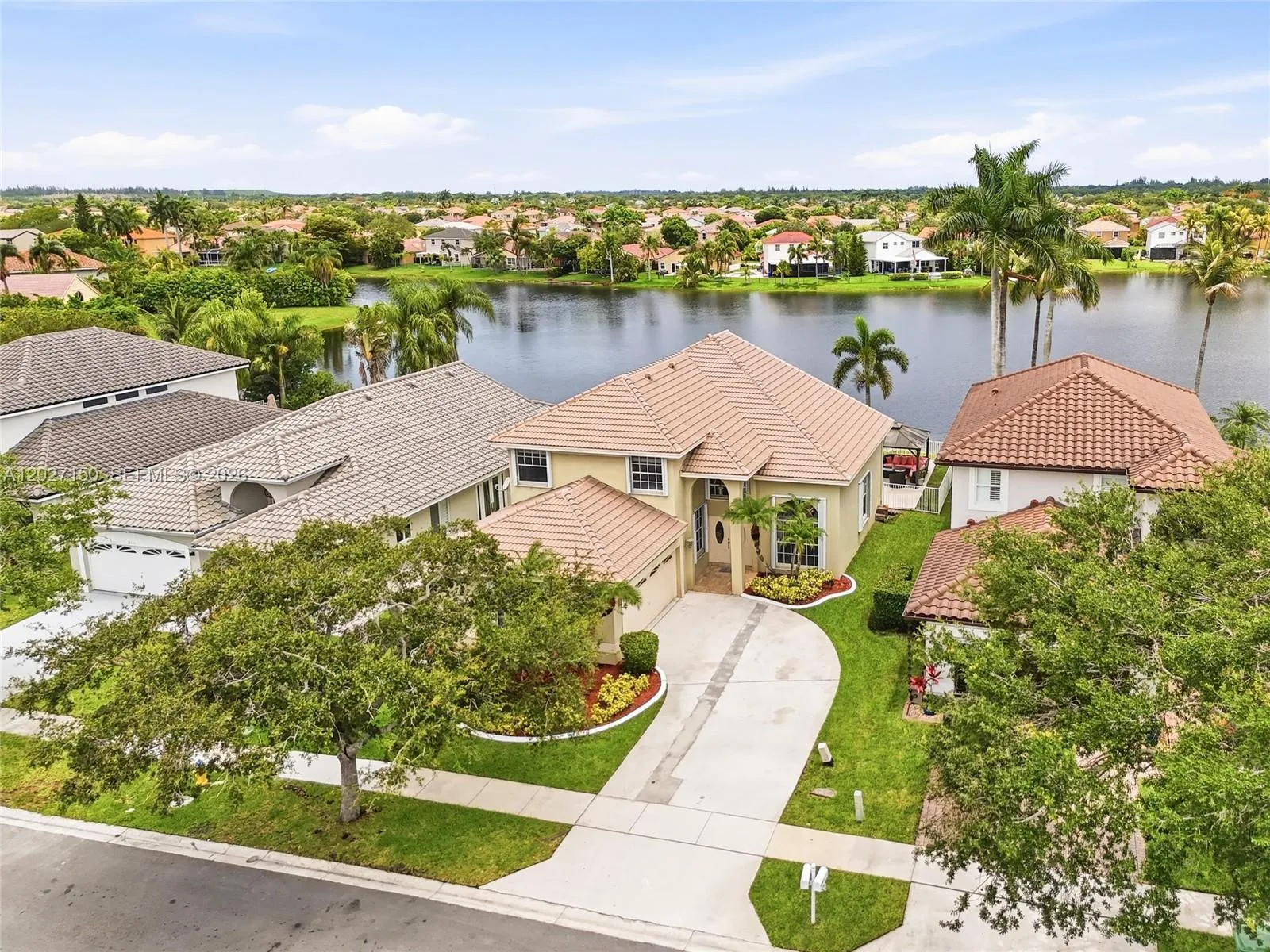 18443 NW 13th St, Pembroke Pines FL 33029