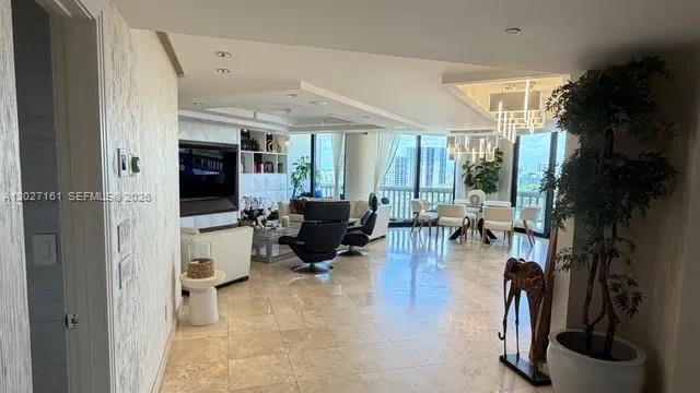 2000 Island Blvd # 1404, Aventura FL 33160