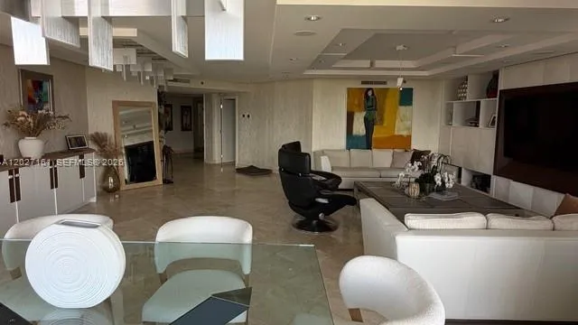 2000 Island Blvd # 1404, Aventura FL 33160