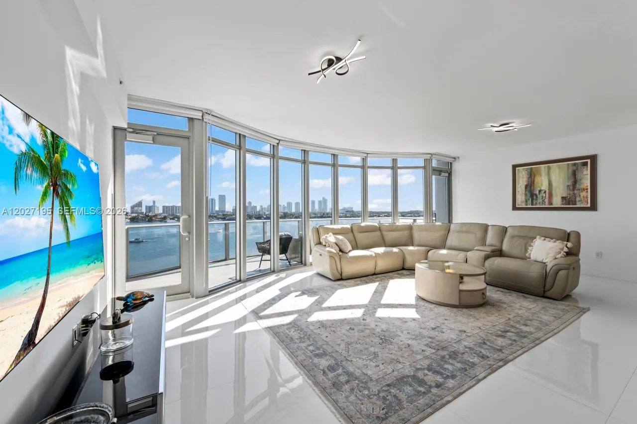17301 Biscayne Blvd # 811, North Miami Beach FL 33160