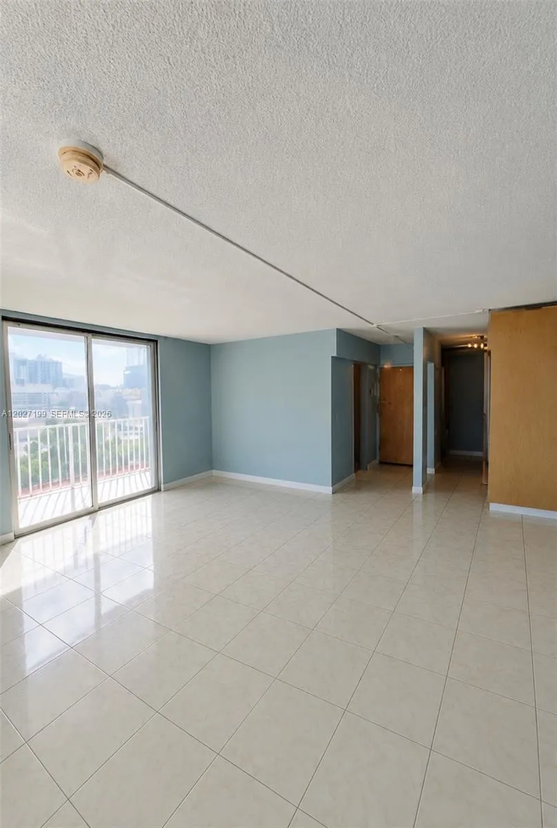 1255 Collins Ave # 608, Miami Beach FL 33139