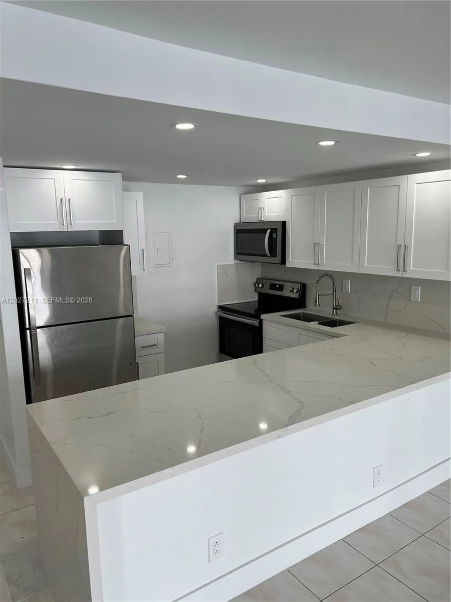 16710 NE 9th Ave # 409, North Miami Beach FL 33162