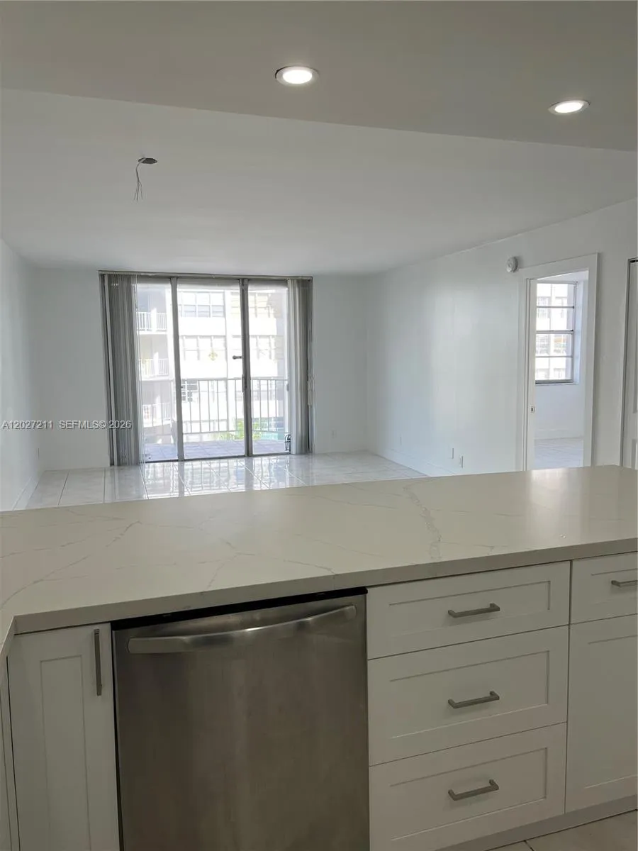 16710 NE 9th Ave # 409, North Miami Beach FL 33162