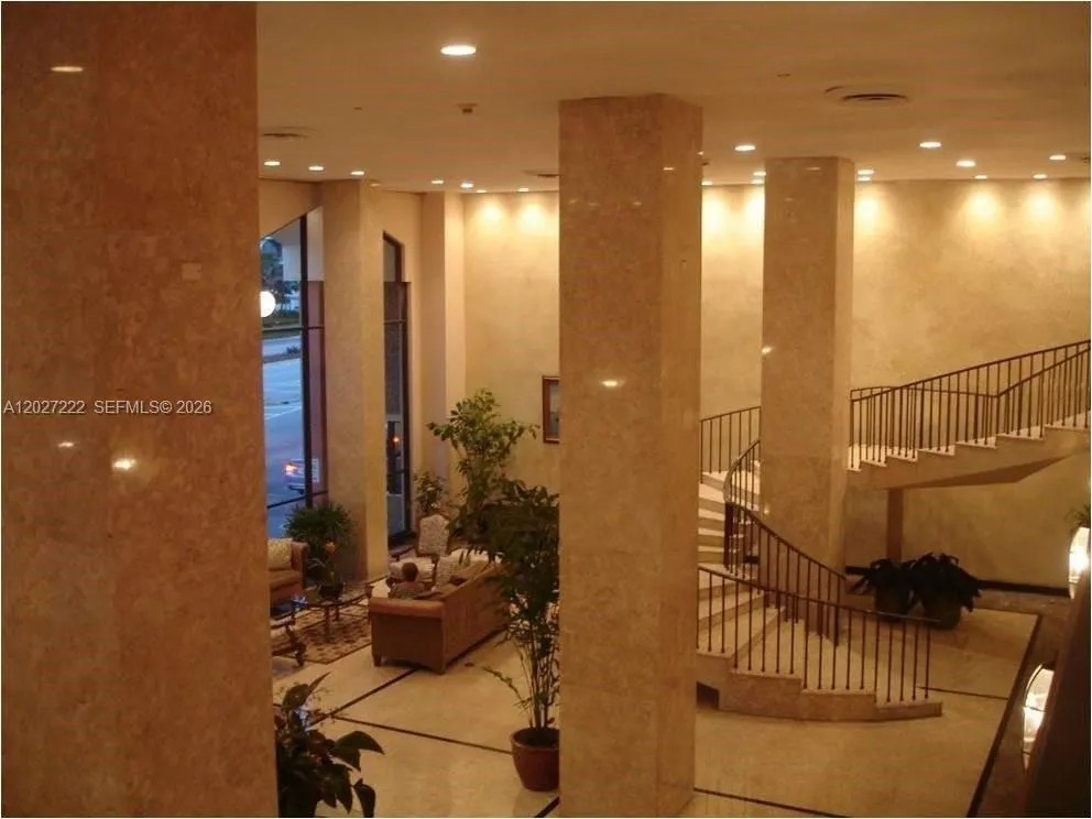 5601 Collins Ave # 1121, Miami Beach FL 33140