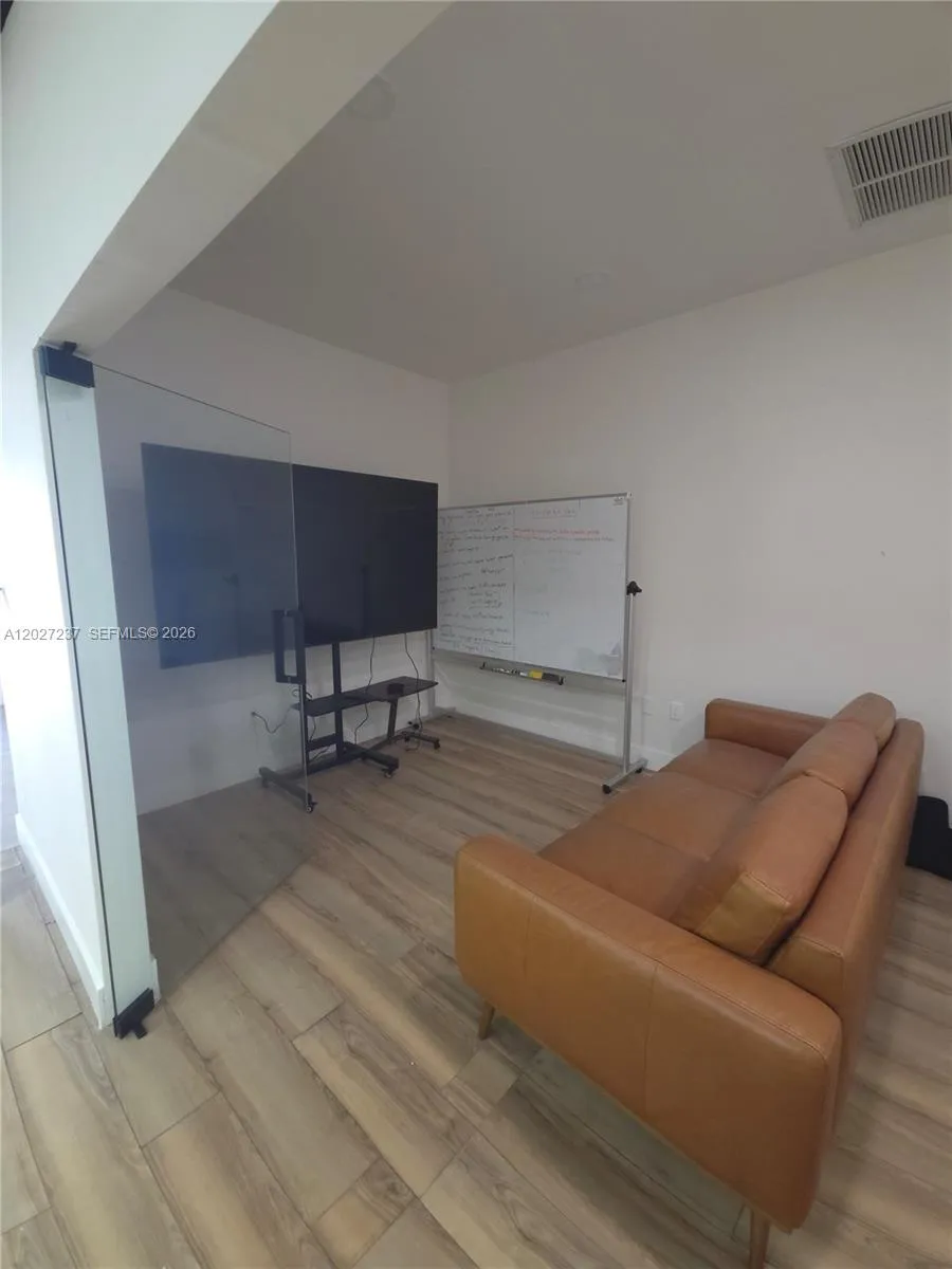 3505 S Ocean Dr, Hollywood FL 33019
