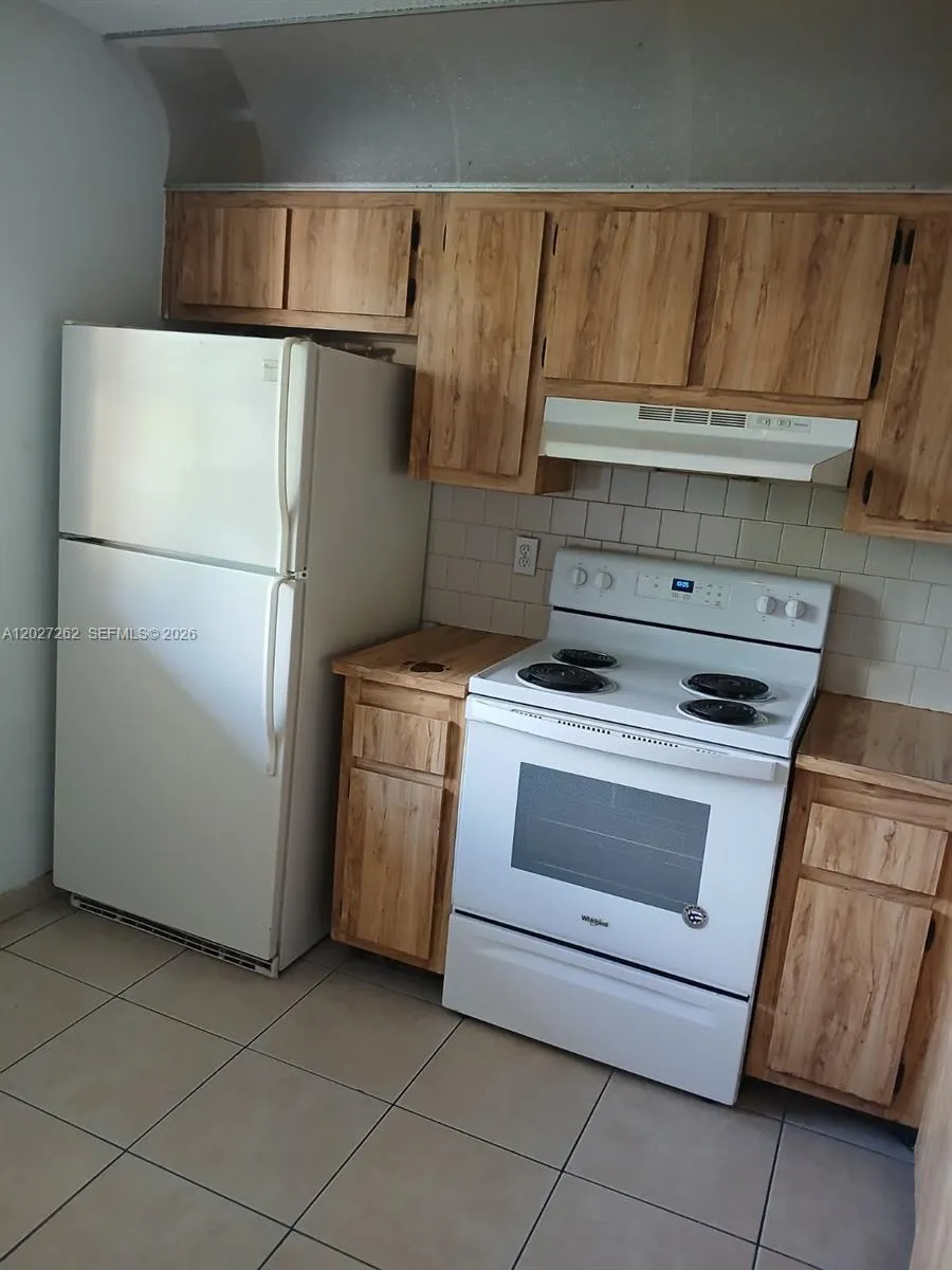 9141 NW 1st Ct # 204, Pembroke Pines FL 33024