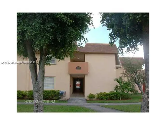 890 SW 129th Pl # 208, Miami FL 33184