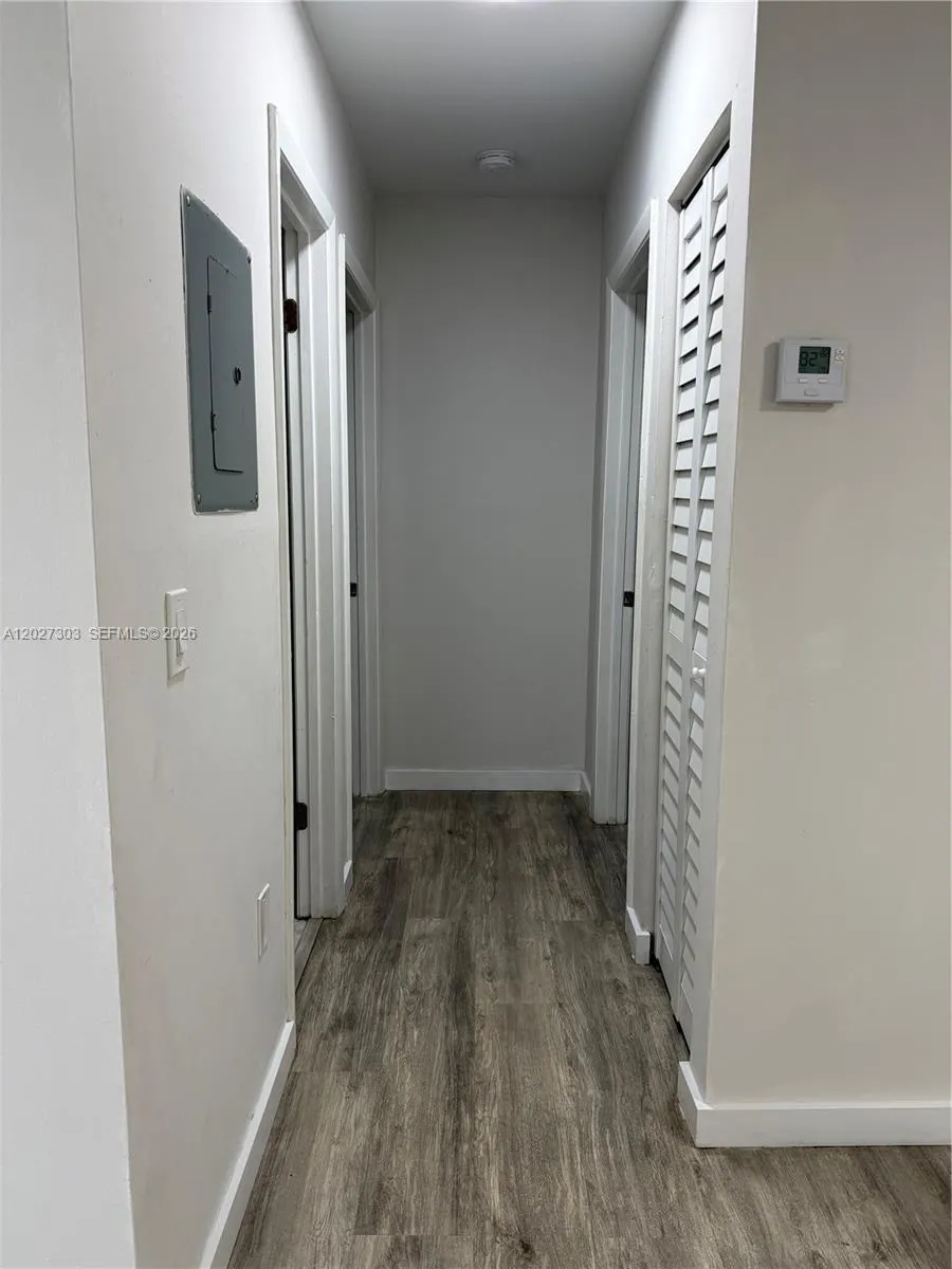 1580 SW 2nd St # 4, Miami FL 33135
