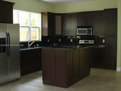 1236 NE 14th Ave, Fort Lauderdale FL 33304