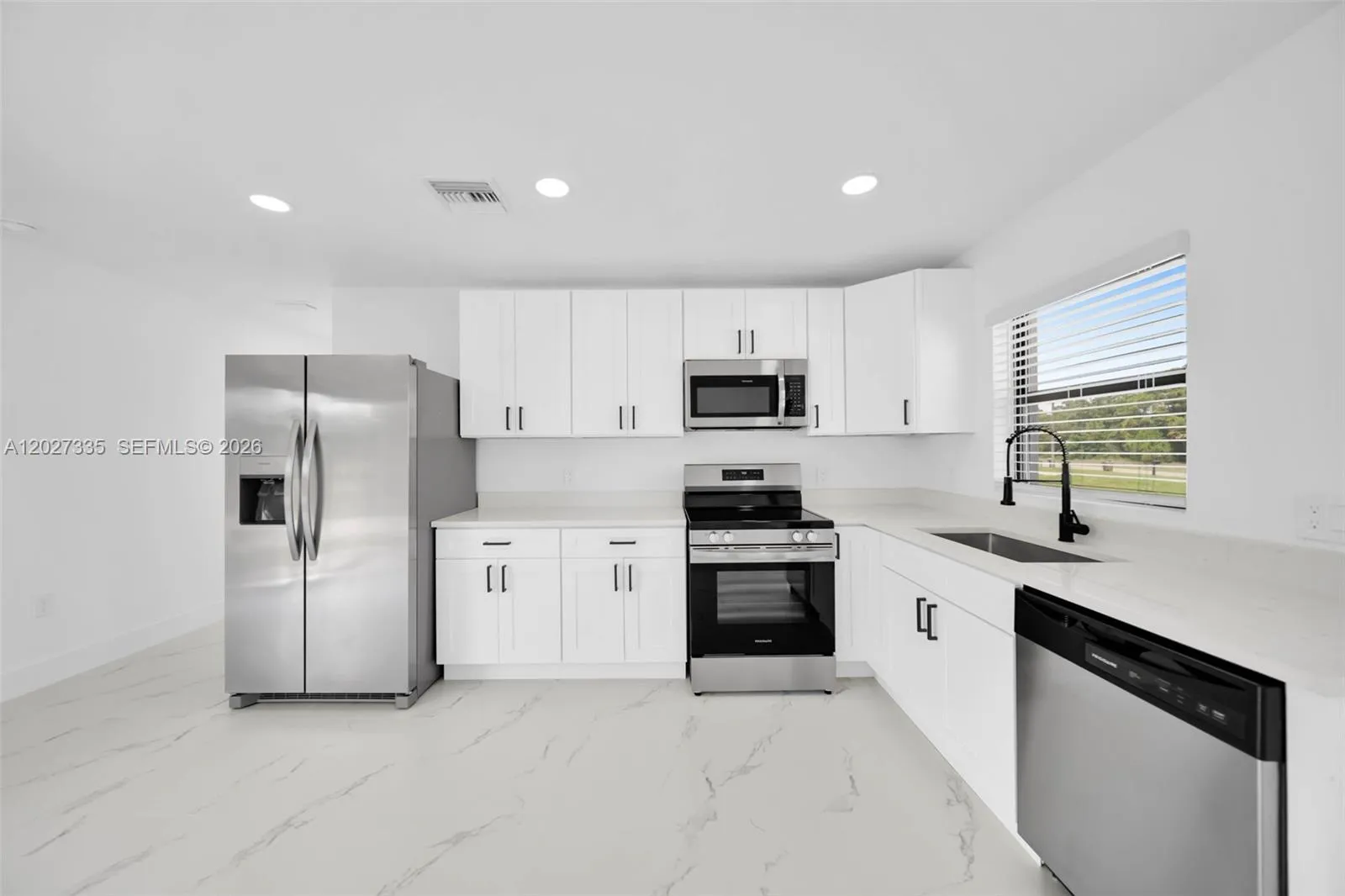 4985 Fairway Ct # 4985, Lehigh Acres FL 33971