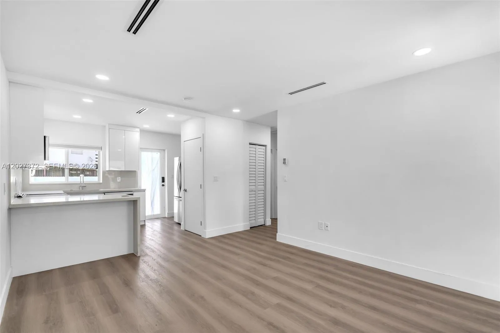 2814 SW 26th St # 2810, Miami FL 33133