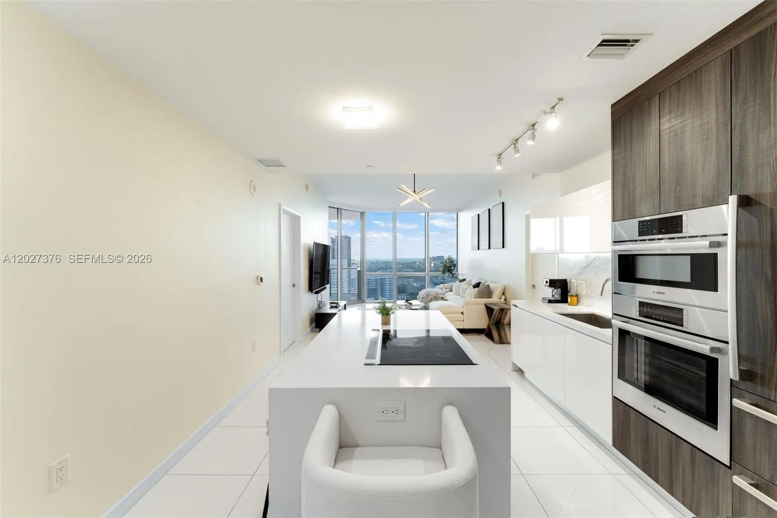 851 NE 1st Ave # 2308, Miami FL 33132