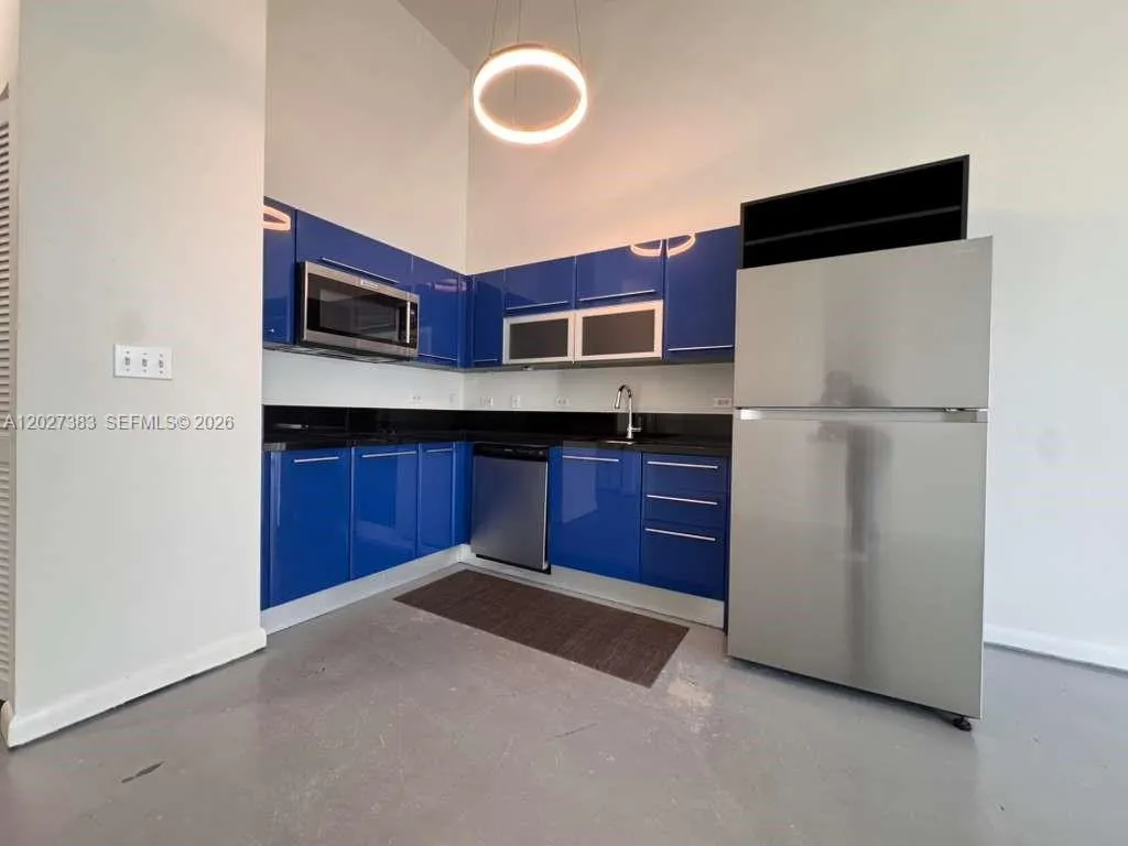 253 NE 2nd St # 324, Miami FL 33132